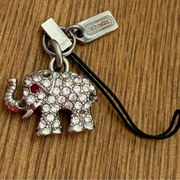 Coach Elephant Keychain Charm Silver with Rhinestones Rare - Picture 3 of 13
